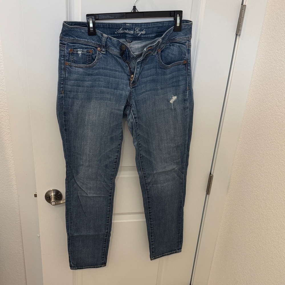 American Eagle Outfitters Women's Classic Blue Straight Leg Jeans